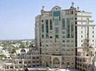 Al Murooj Rotana Hotel & Suites