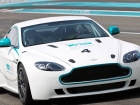 Fahrerlebnis auf dem Yas Marina Circuit mit einem Aston Martin GT 4